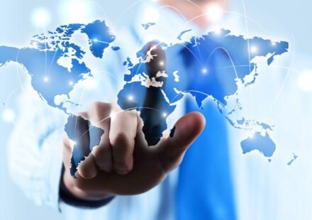 riproar tech news